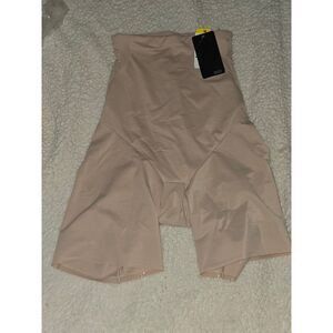 TC Total Comfort Total Control Shapewear Smoothing Shorts Nude Medium